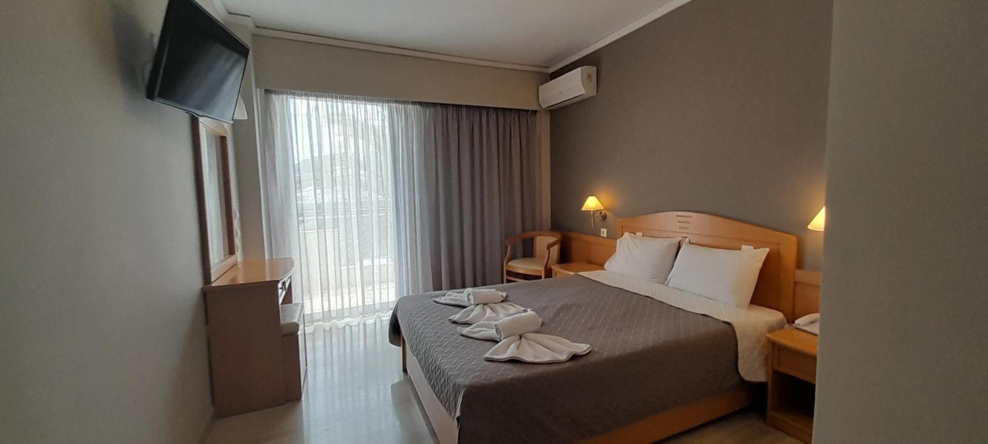Hotel Serenity Tolón Buitenkant foto